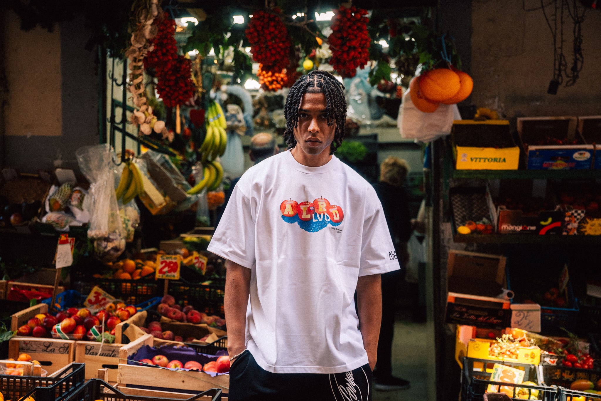 "Bite me like an Apple" T-shirt™ S/s 2026