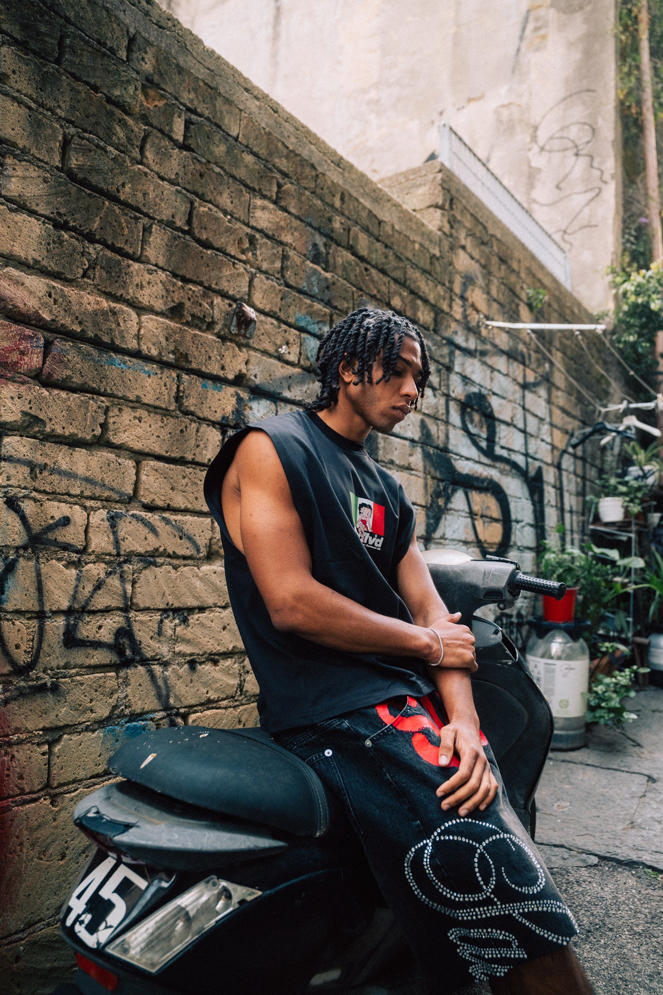 "Found Love in Italy" Black Sleeveless™ S/s 2026